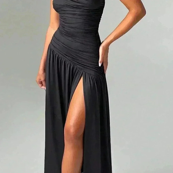 Black Sexy Women's Solid Color Asymmetrical Neck Ruffle Ruched Split Hem Dress - Picture 3 of 6